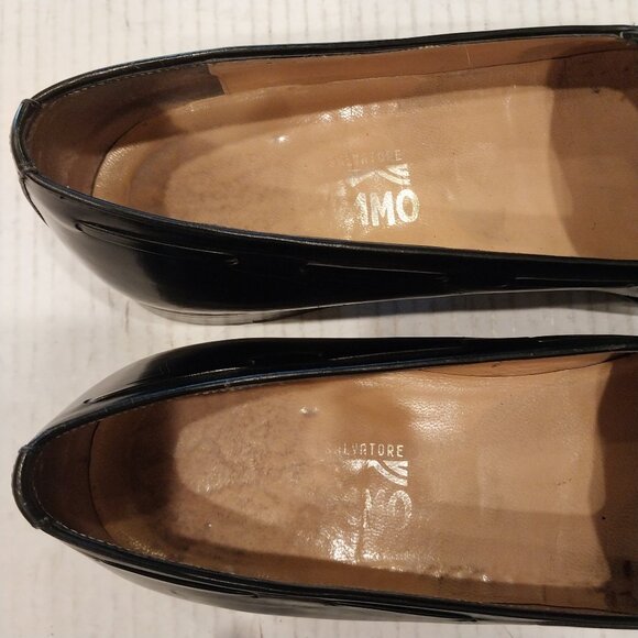 SALVATORE FERRAGAMO men's size 10.5 B black loafer. - Picture 2 of 8